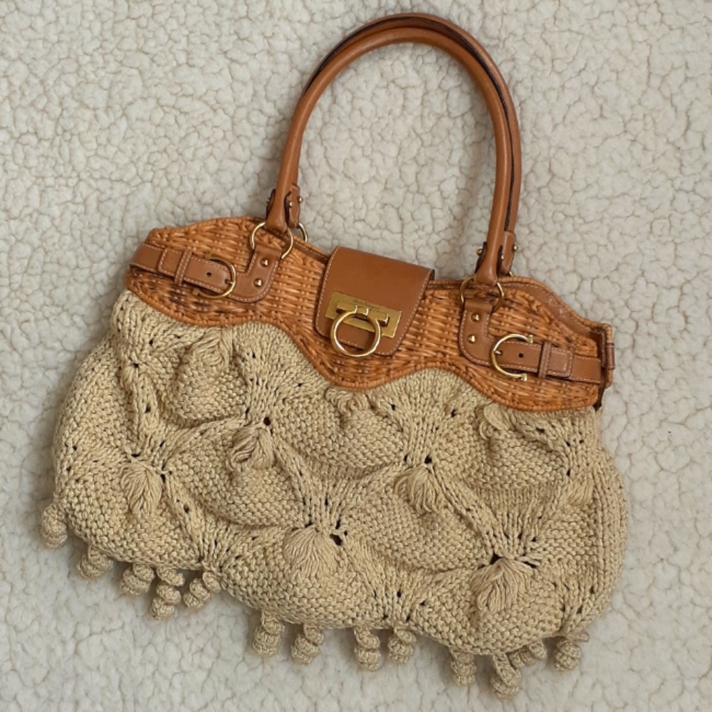 Salvatore Ferragamo cream and tan woven shoulder bag y2k vintage